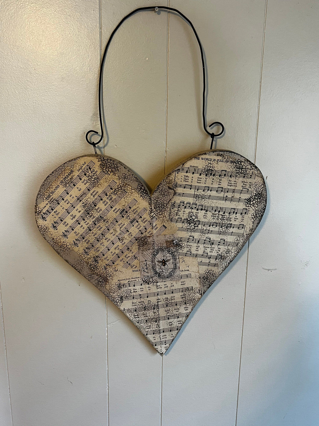 Decoupage heart with hanger