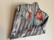 Load image into Gallery viewer, Metal Wall Pocket Envelope