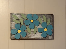 Load image into Gallery viewer, Little flower board