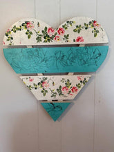 Load image into Gallery viewer, Floral heart
