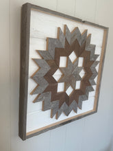 Load image into Gallery viewer, Raised star quilt