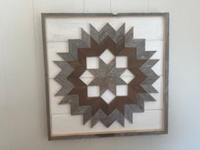 Load image into Gallery viewer, Raised star quilt