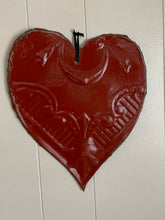 Load image into Gallery viewer, Flat antique tin hearts
