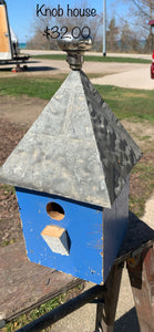 Knob birdhouse